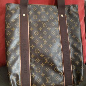 SOLD.  Louis Vuitton Monogram Cabas Beaubourg Tote